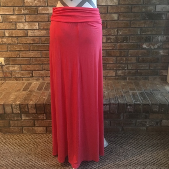 Long Maxi Skirt - Picture 2 of 4